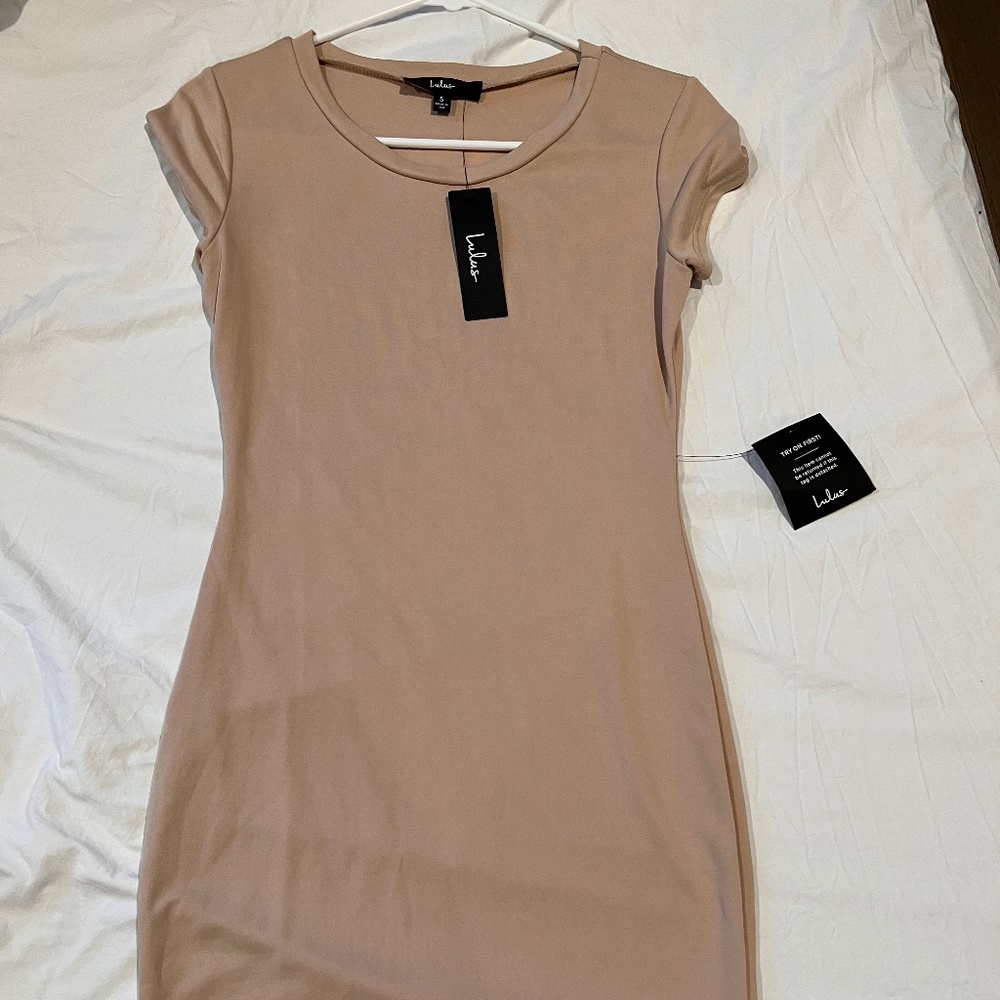 NWT Lulu’s short sleeve tshirt dress